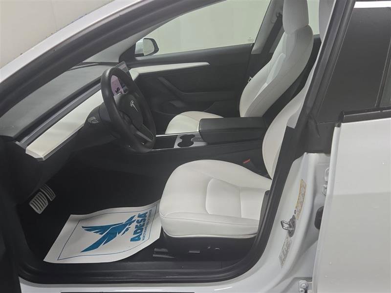 Used 2021 Tesla Model 3 Performance image 7