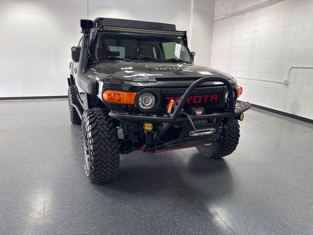 Used 2014 Toyota FJ Cruiser 4WD w/ Upgrade Package image 1