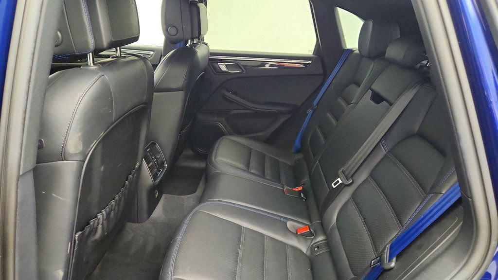 Used 2023 Porsche Macan Turbo AWD/4WD image 21