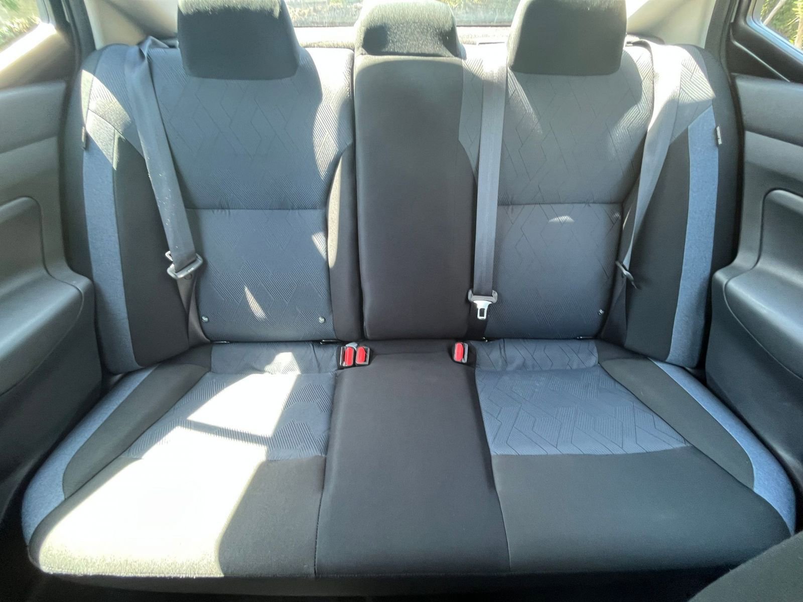 Used 2025 Nissan Versa SV FWD image 36
