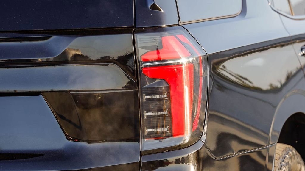 Used 2025 Chevrolet Tahoe Z71 image 10