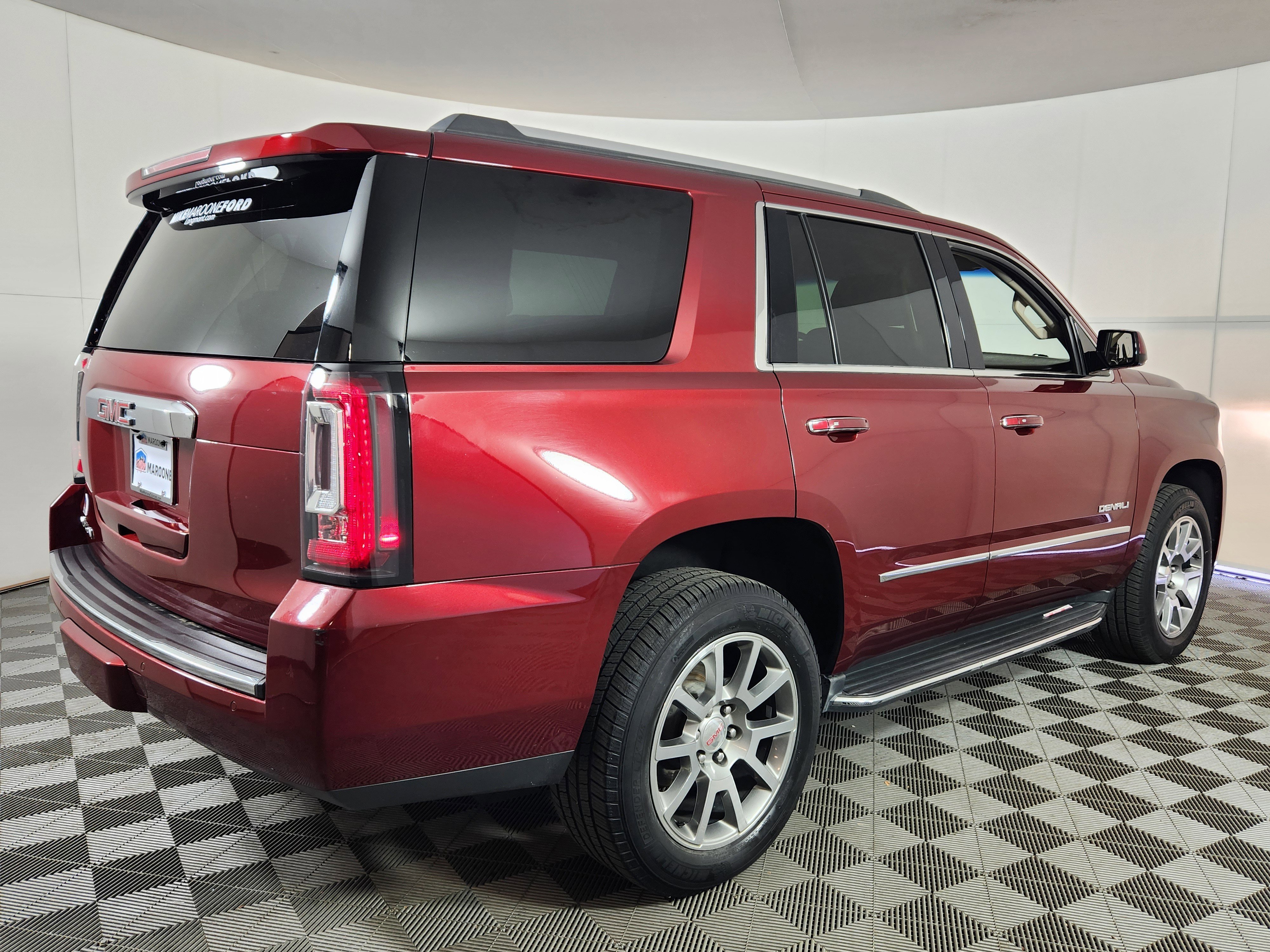 Used 2018 GMC Yukon Denali AWD/4WD image 7