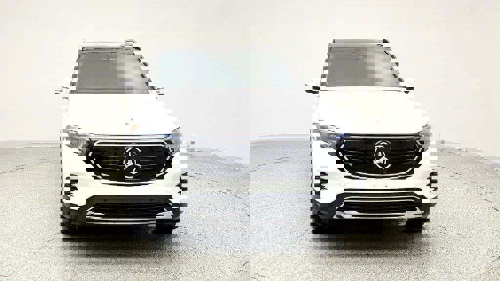 Used 2023 Mercedes-Benz EQB 350 4MATIC SUV w/ Exclusive Package image 2
