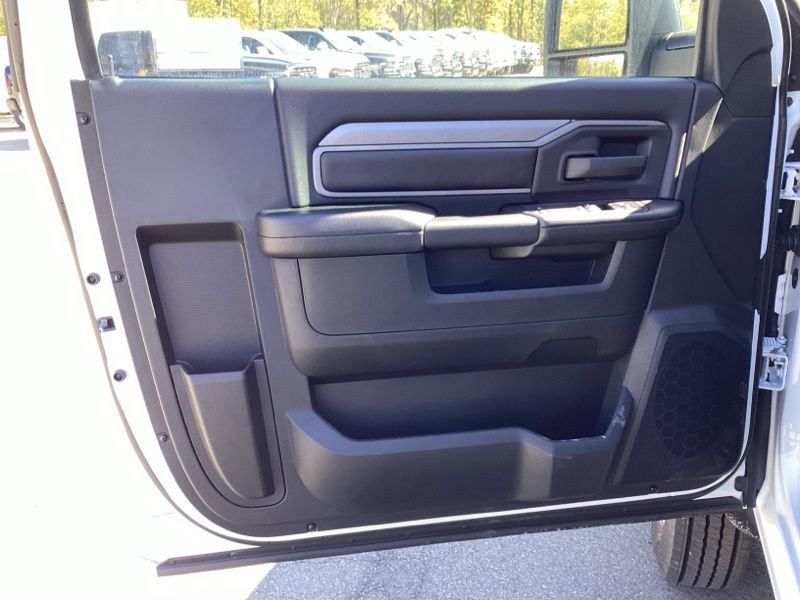 New 2025 RAM 5500 Tradesman image 14