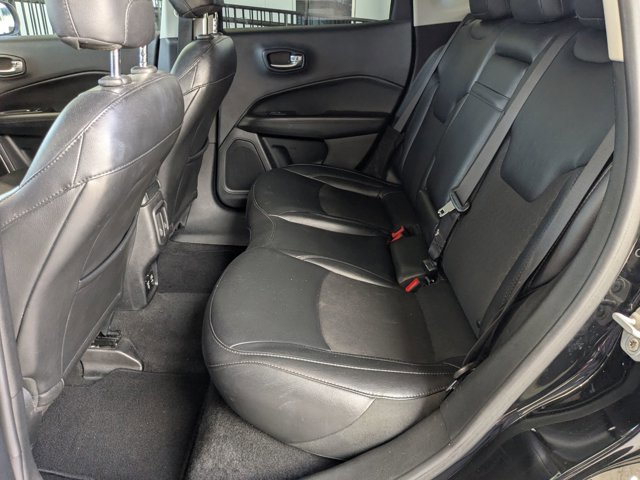 Used 2019 Jeep Compass Latitude FWD image 13