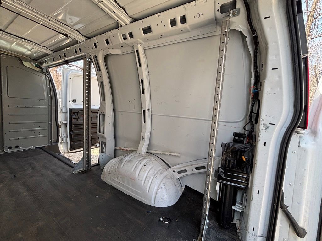 Used 2023 GMC Savana 2500 w/ Driver Convenience Package image 20