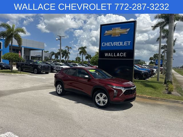 Used 2024 Chevrolet Trax LS w/ Driver Confidence Package FWD video 1