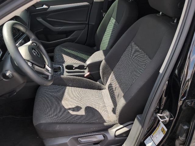 Used 2019 Volkswagen Jetta S w/ Driver Assistance Package FWD image 9