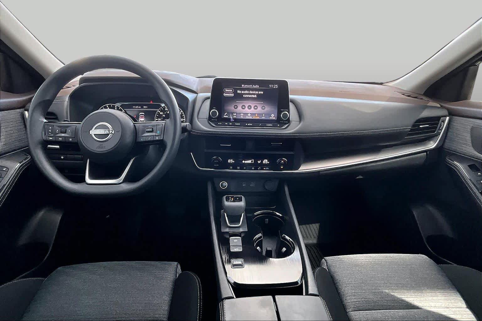 Used 2023 Nissan Rogue SV FWD image 16