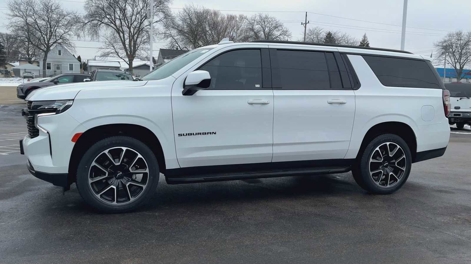 Certified 2023 Chevrolet Suburban RST image 6