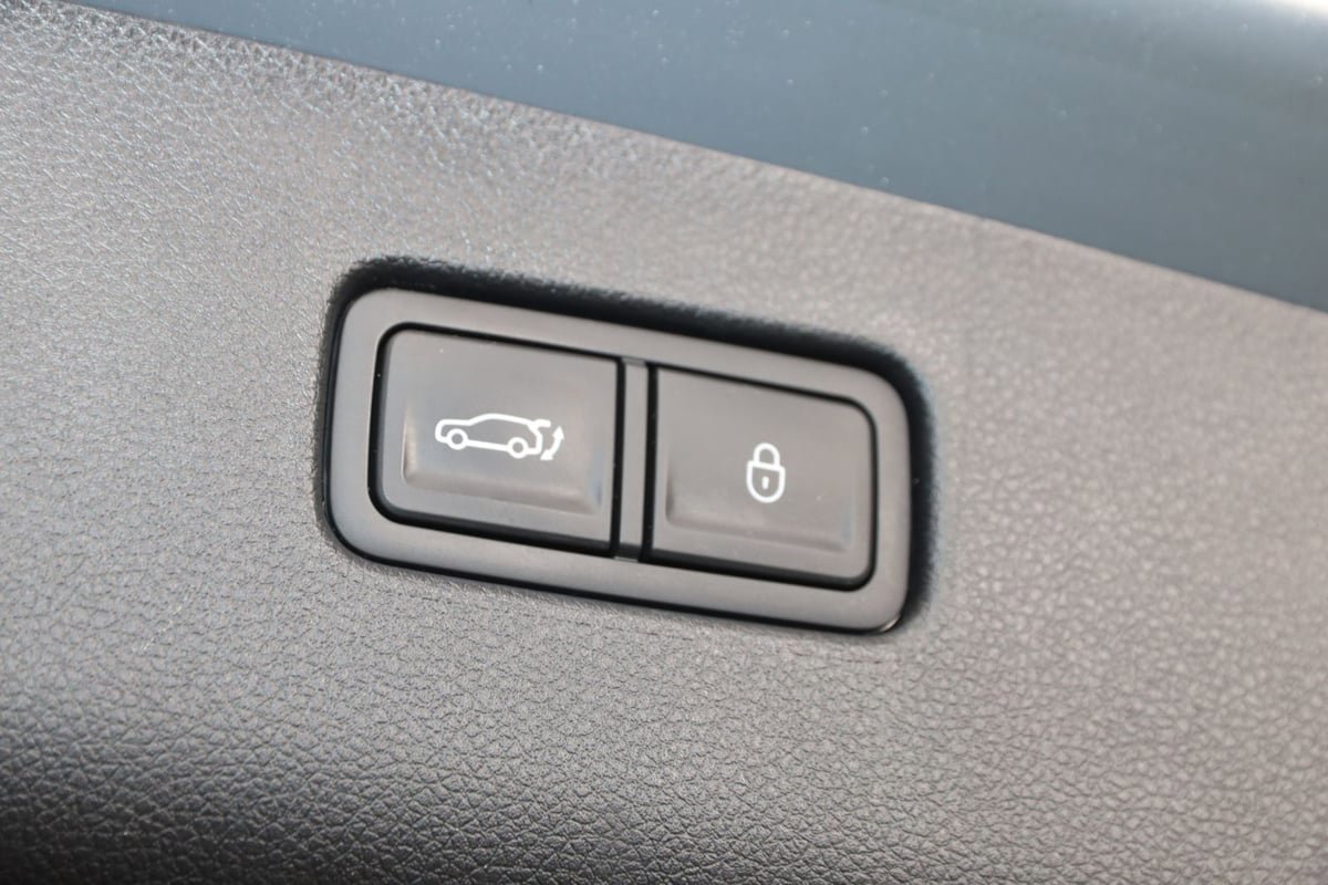 Used 2023 Genesis GV70 2.5T w/ Select Package AWD/4WD image 53