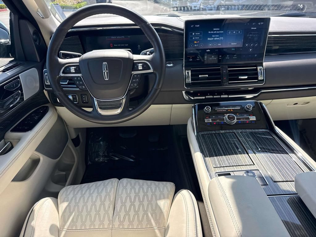 Certified 2022 Lincoln Navigator Black Label AWD/4WD image 15