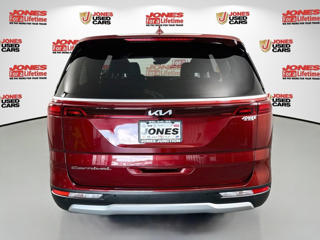 Used 2022 Kia Carnival LX FWD image 14