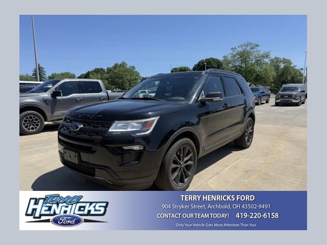 Used 2018 Ford Explorer XLT w/ Equipment Group 202A AWD/4WD image 1