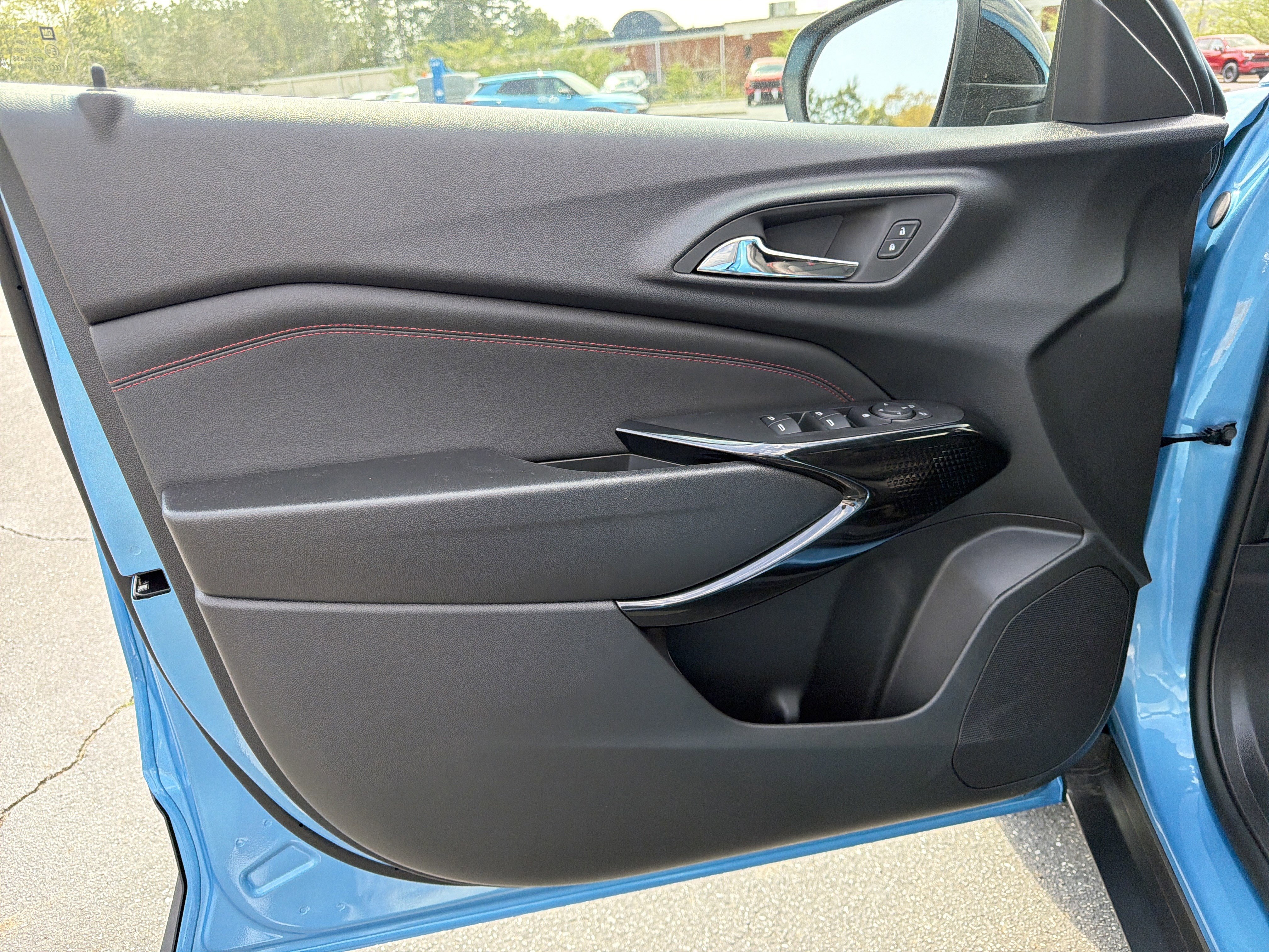 New 2026 Chevrolet Trax RS image 10
