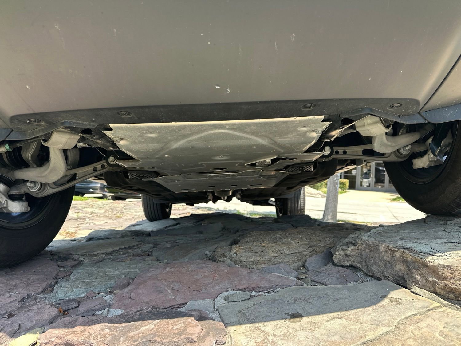 Certified 2024 Land Rover Defender 110 S AWD/4WD image 7