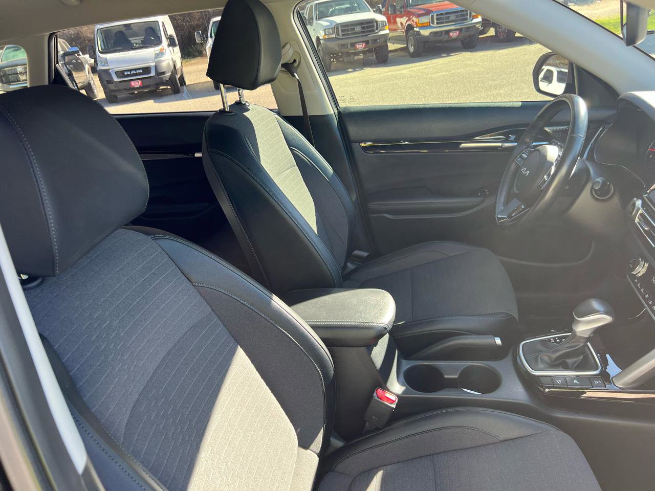 Used 2023 Kia Seltos S w/ Navigation Package image 10