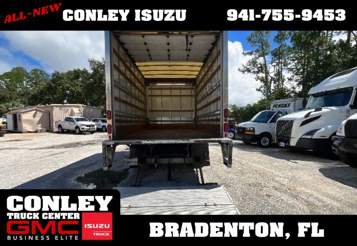 Used 2020 Isuzu NPR image 9