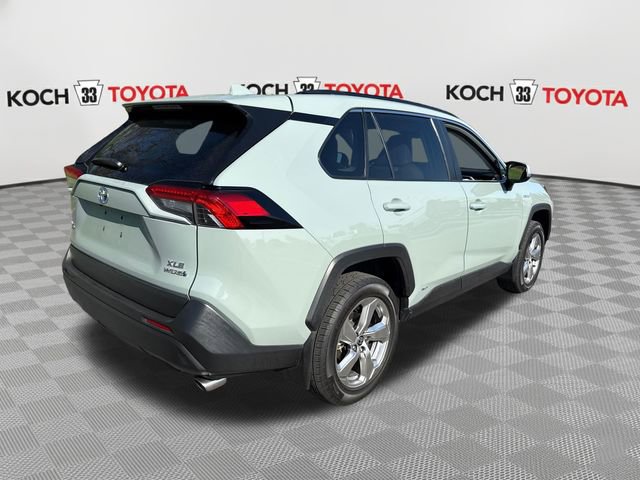 Used 2021 Toyota RAV4 XLE Premium AWD/4WD image 8