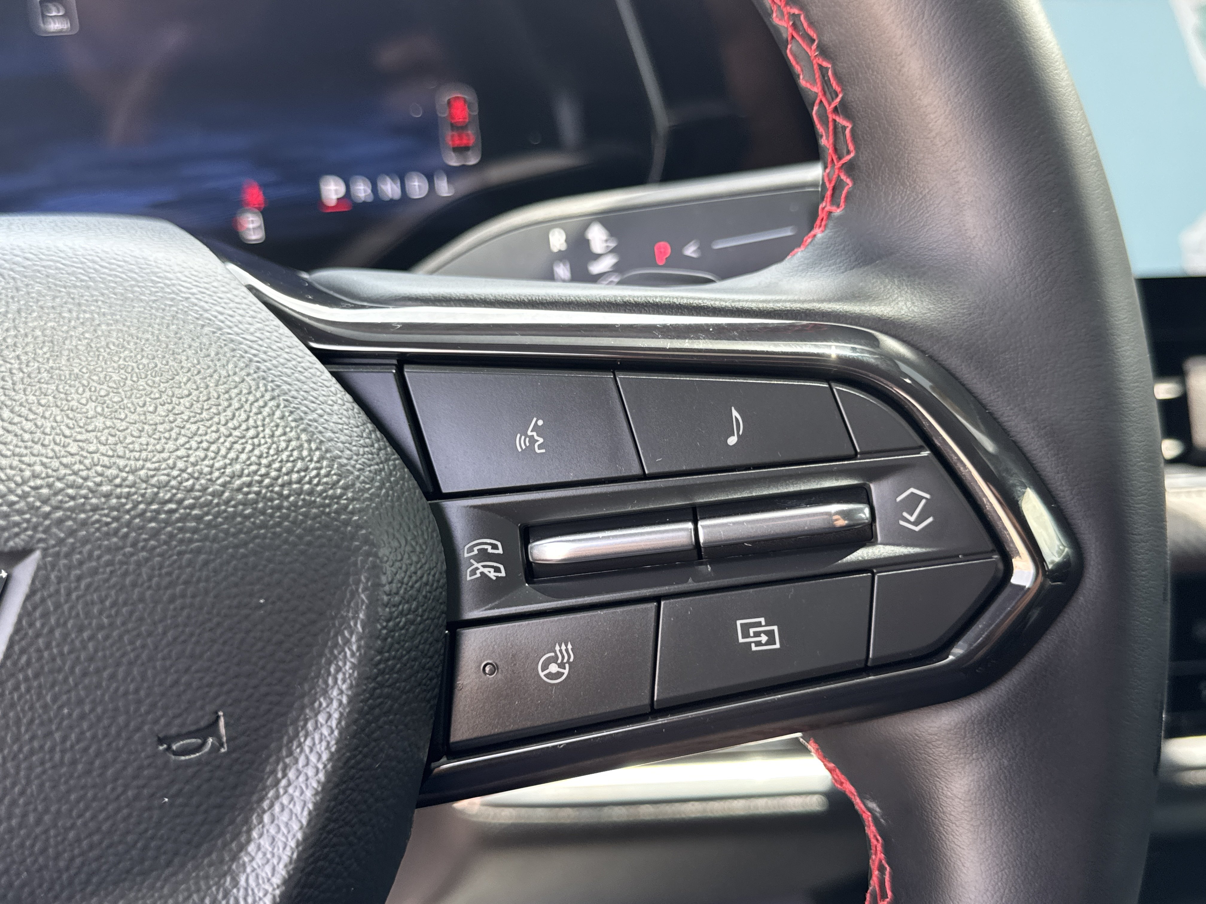 Certified 2026 Chevrolet Equinox RS w/ Convenience Package III FWD image 33