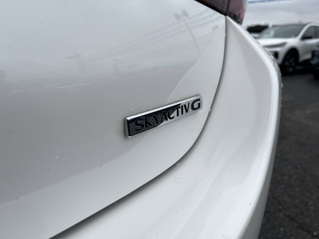 Used 2022 MAZDA MAZDA3 s image 31