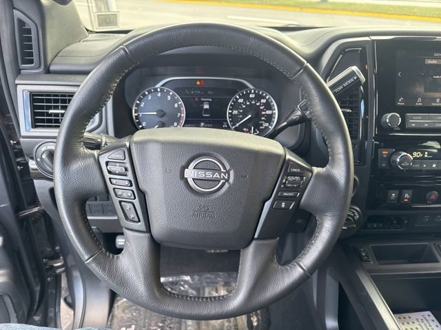 Used 2024 Nissan Titan SV w/ SV Convenience Package image 10