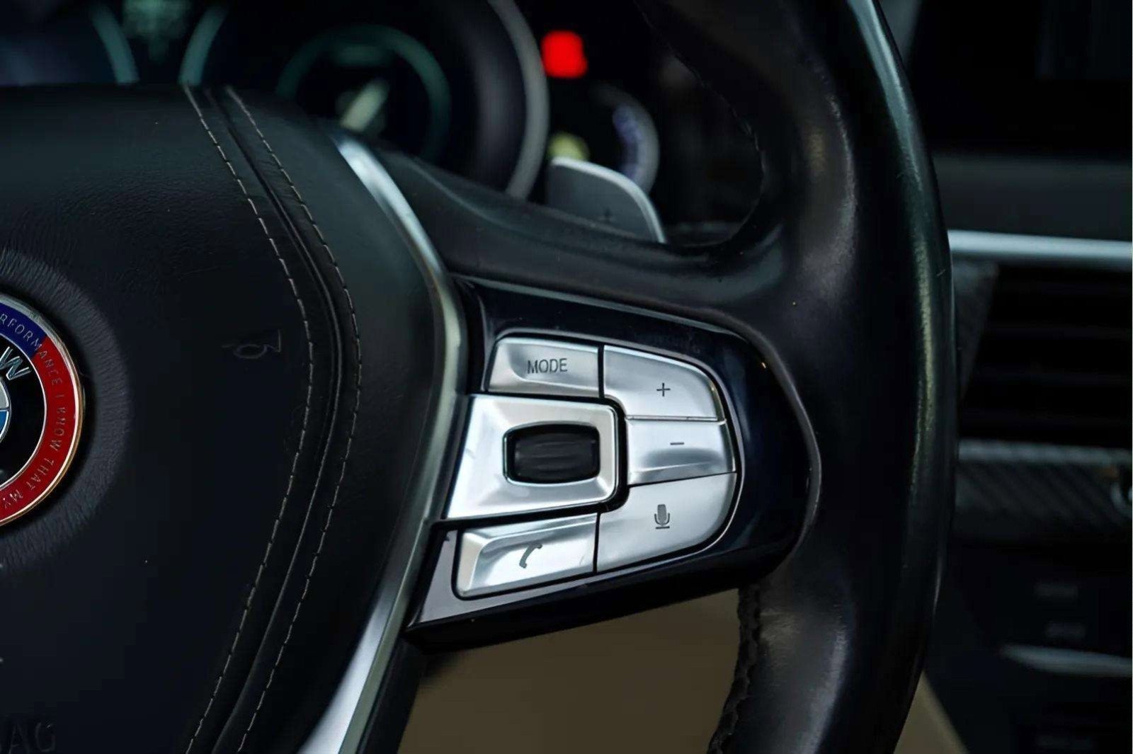 Used 2018 BMW 530e xDrive image 47
