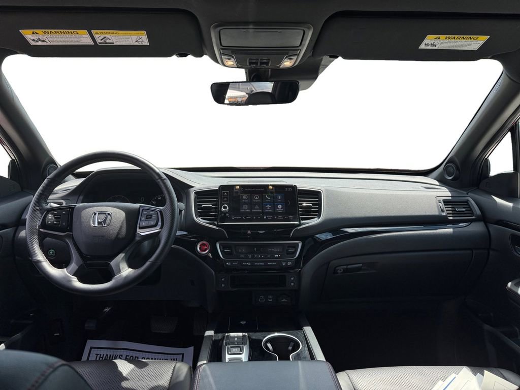 Used 2025 Honda Ridgeline Black Edition image 10