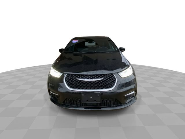 Used 2025 Chrysler Pacifica Select FWD image 5