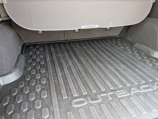 Used 2025 Subaru Outback Onyx Edition image 27