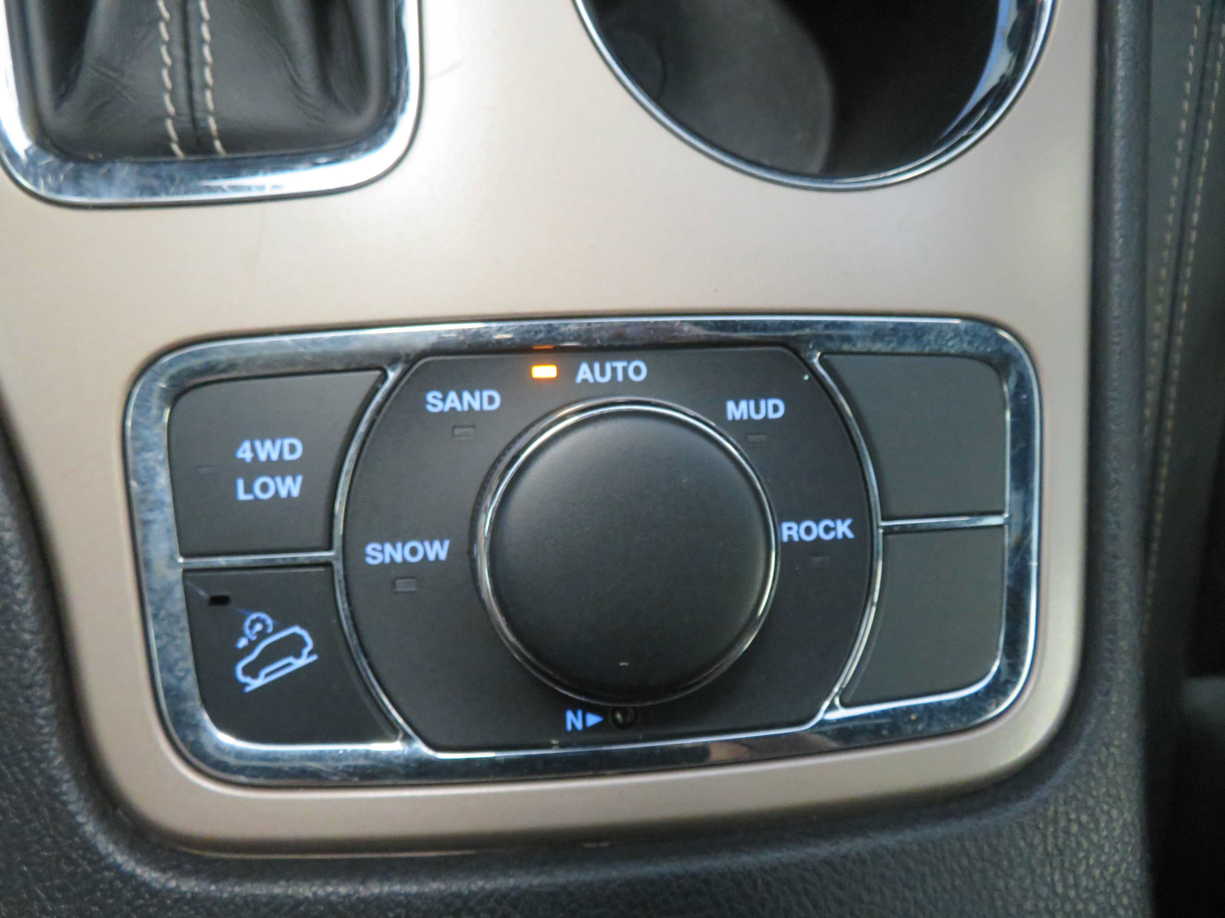Used 2017 Jeep Grand Cherokee Limited AWD/4WD image 42