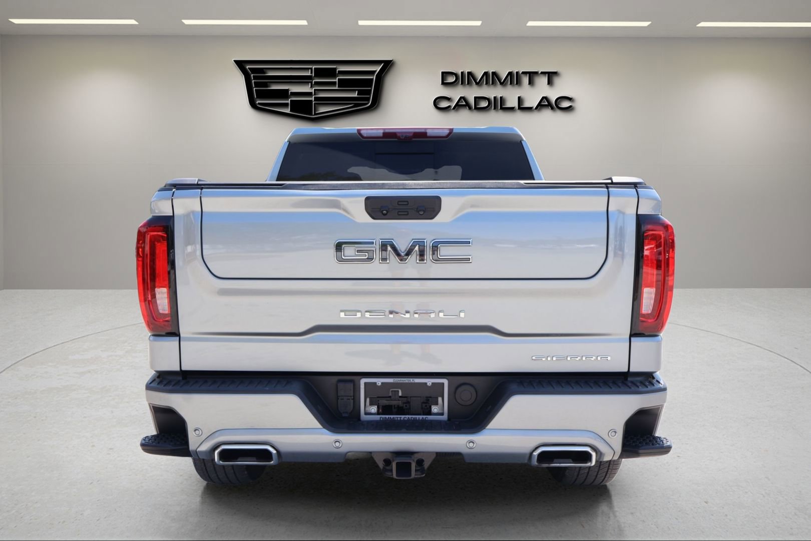 Used 2024 GMC Sierra 1500 Denali Ultimate AWD/4WD image 4