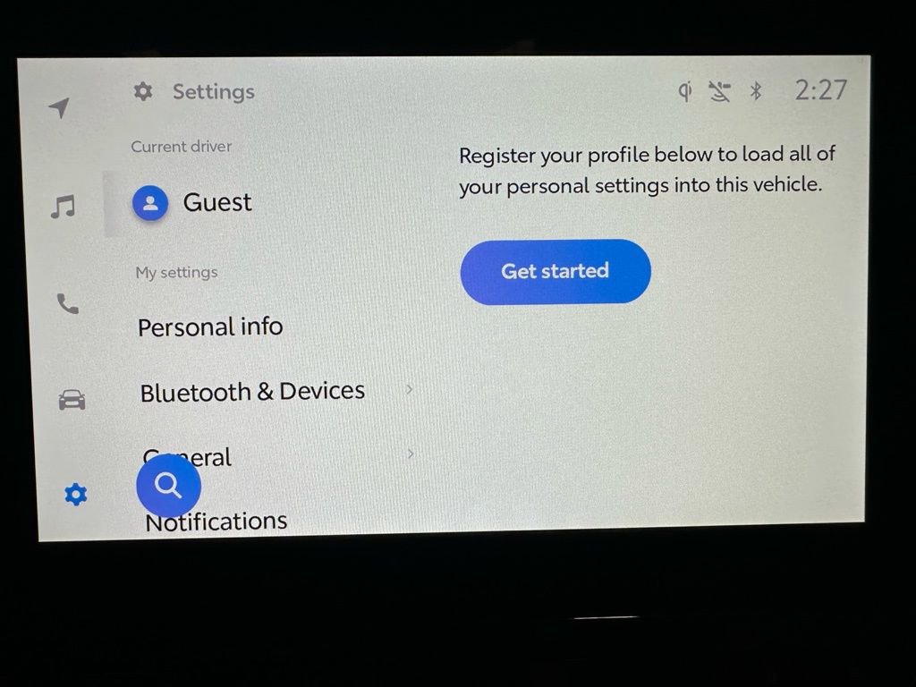 Used 2025 Toyota Highlander XLE image 32