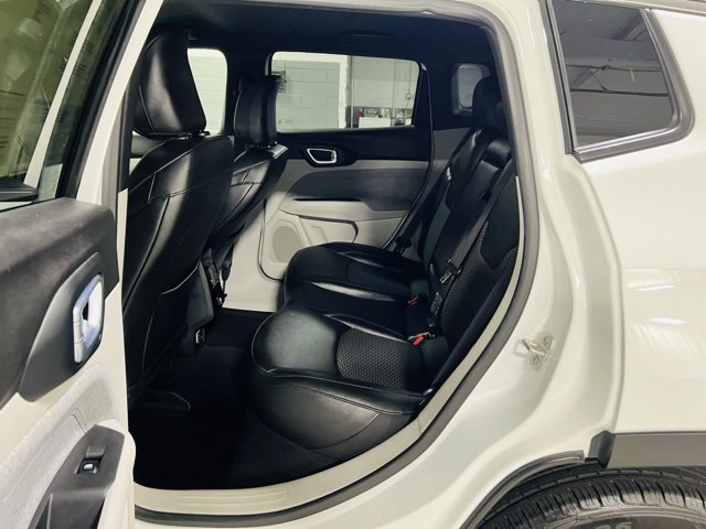 Used 2024 Jeep Compass Latitude image 26
