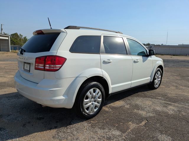 Used 2019 Dodge Journey SE FWD image 4