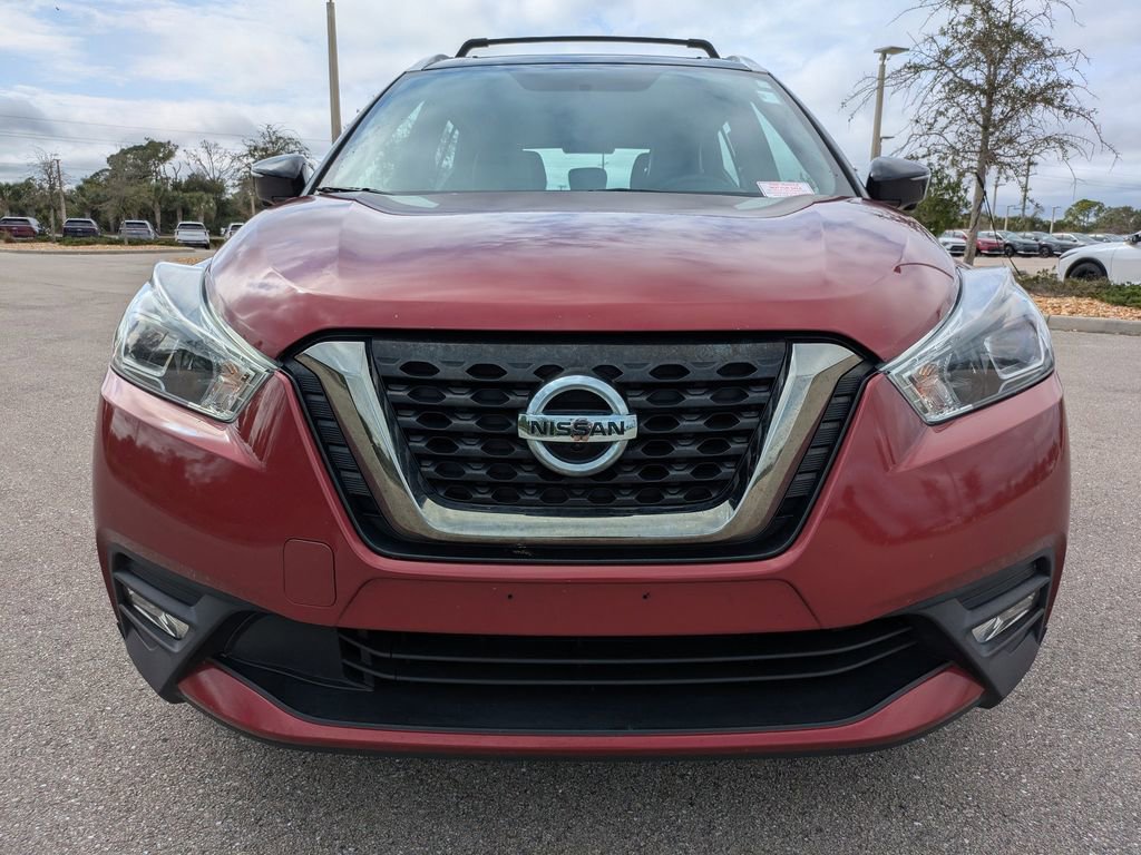 Used 2019 Nissan Kicks SR w/ SR Premium Package image 3