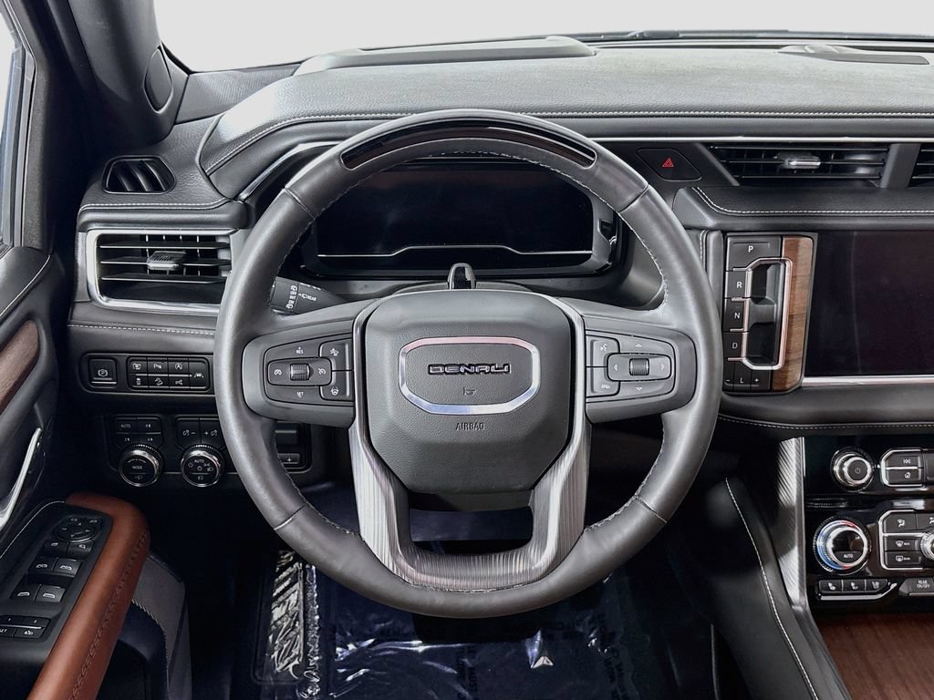 Certified 2024 GMC Yukon Denali Ultimate AWD/4WD image 15