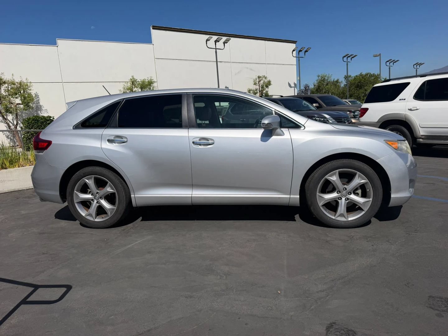Used 2013 Toyota Venza XLE w/ XLE Premium Pkg FWD image 4