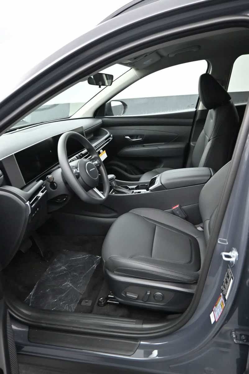 New 2026 Hyundai Tucson SEL Plus w/ Tow & Go Package AWD/4WD image 9