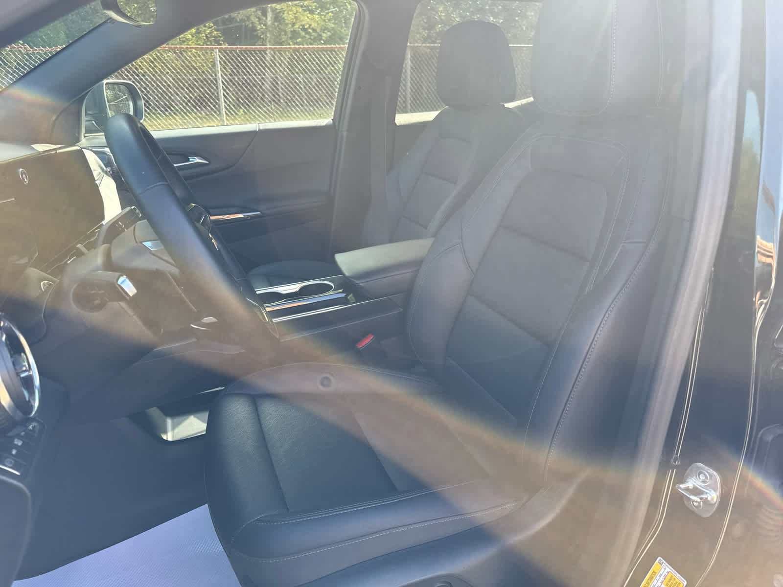 Used 2025 Chevrolet Equinox LT w/ Convenience Package II image 11