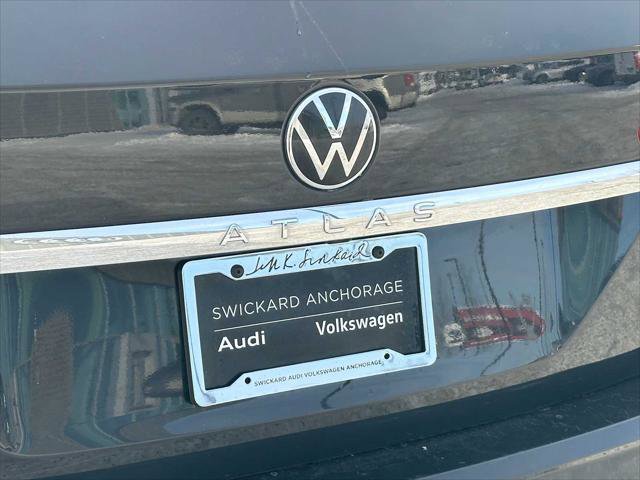Used 2021 Volkswagen Atlas SE image 13