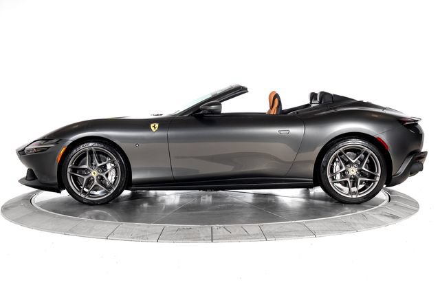 Certified 2026 Ferrari Roma Spider RWD image 3