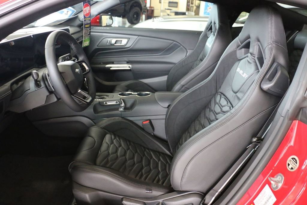 New 2025 Ford Mustang GT Premium w/ GT Performance Package image 17