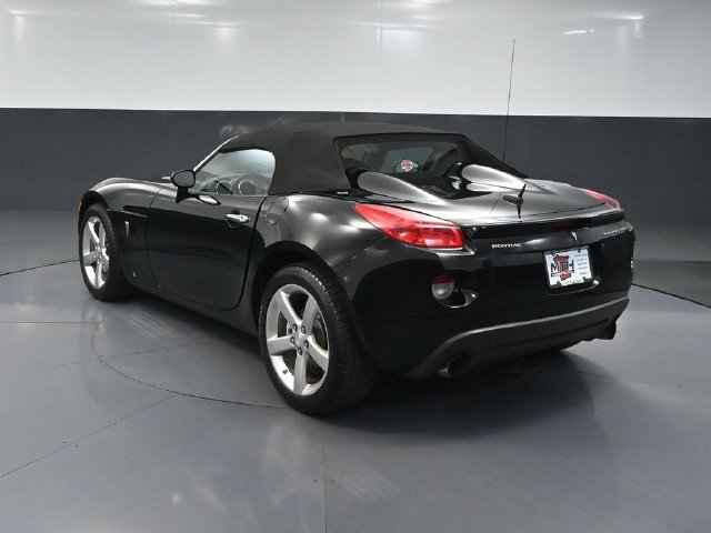 Used 2008 Pontiac Solstice GXP w/ Premium Package RWD image 6