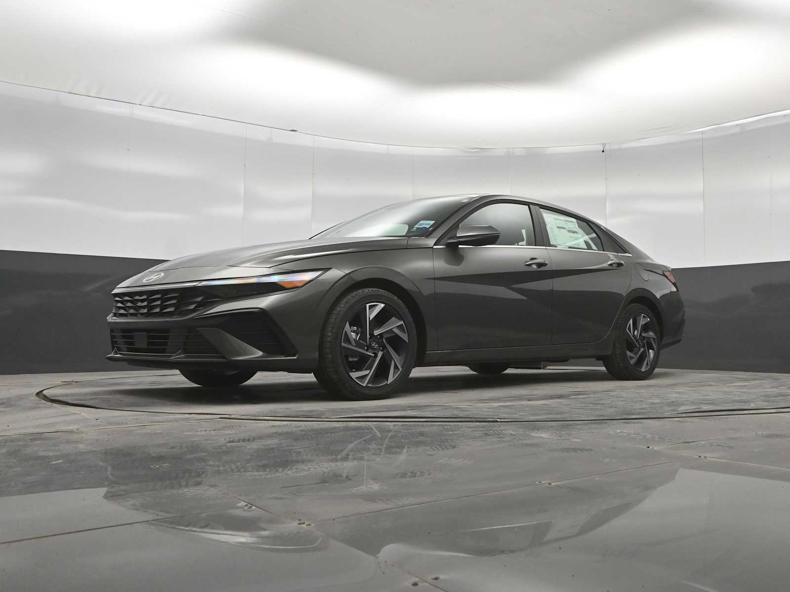 New 2026 Hyundai Elantra Limited FWD image 39