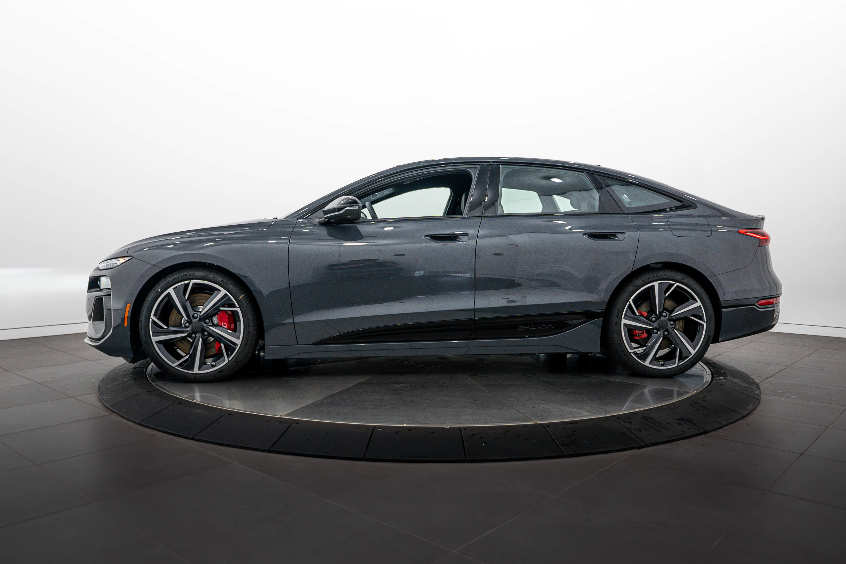 New 2027 Audi S6 e-tron Prestige AWD/4WD image 6