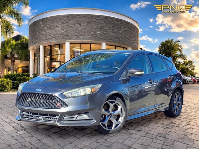 Used 2016 Ford Focus ST image 1