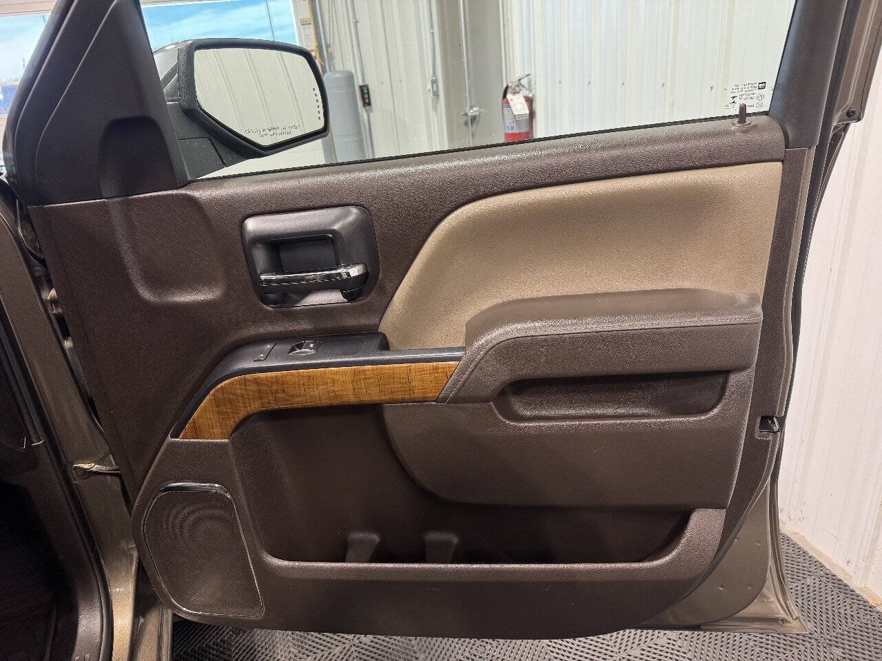 Used 2015 GMC Sierra 1500 SLT w/ SLT Preferred Package AWD/4WD image 12