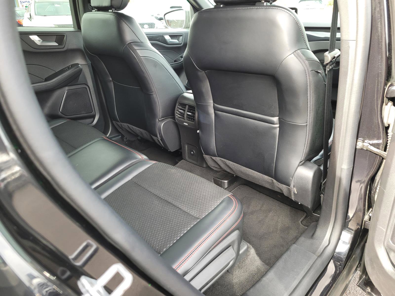 Used 2025 Ford Escape ST-Line AWD/4WD image 19