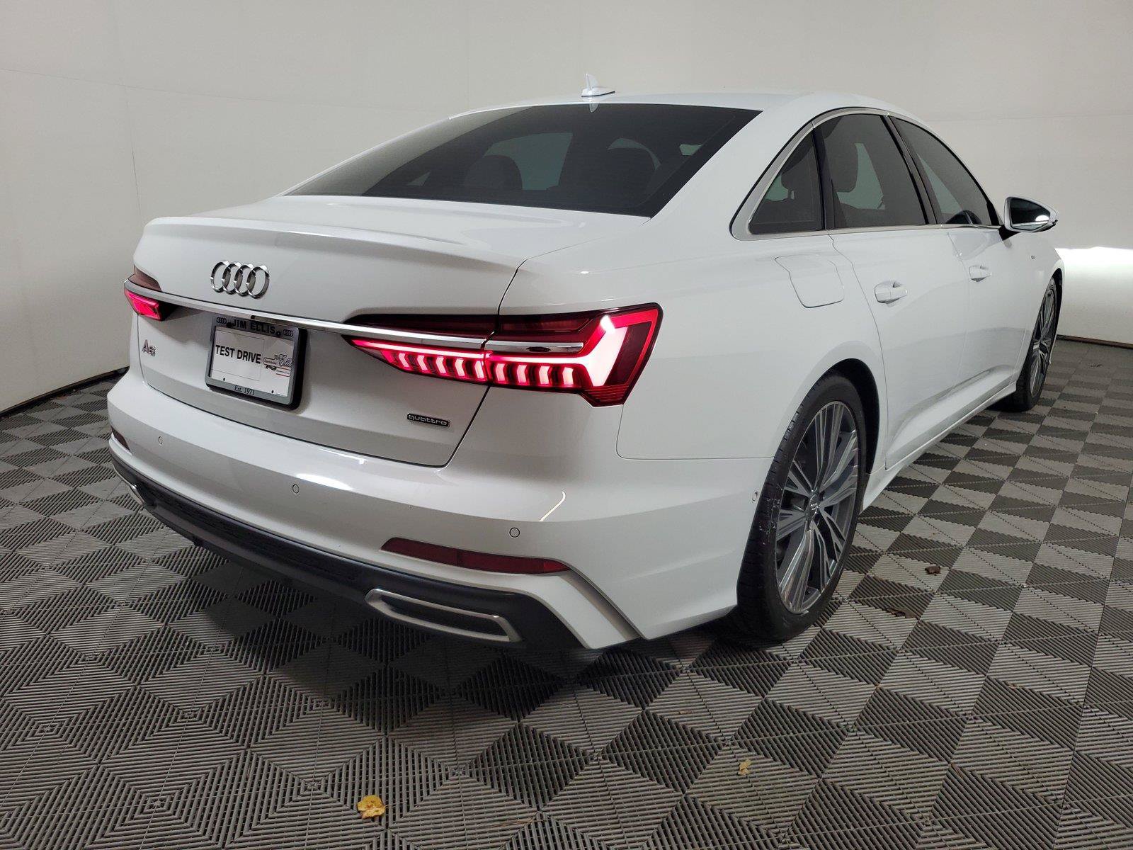 Used 2019 Audi A6 3.0T Premium Plus w/ Premium Plus Package AWD/4WD image 6